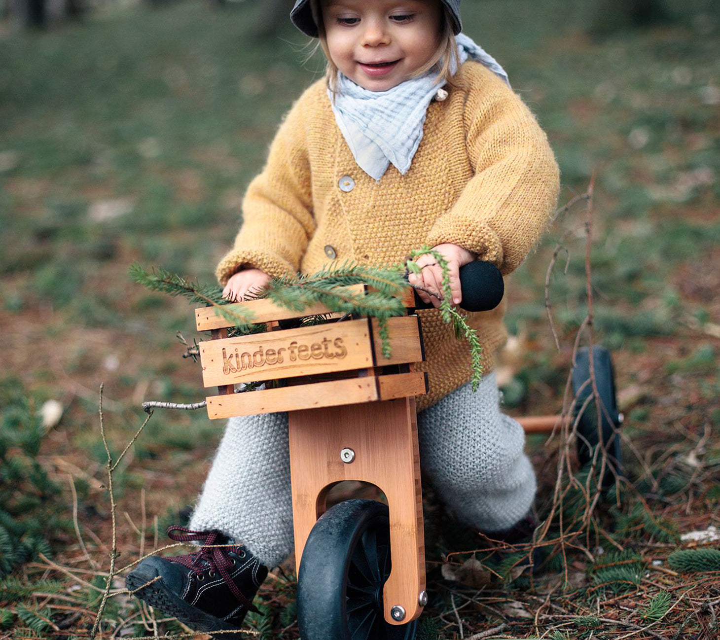 Wooden deals bicycle basket